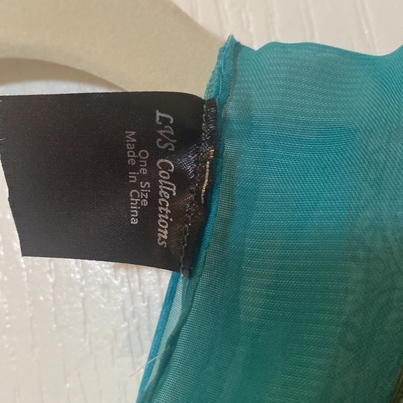 LVS collections poncho/cape - Picture 4 of 5